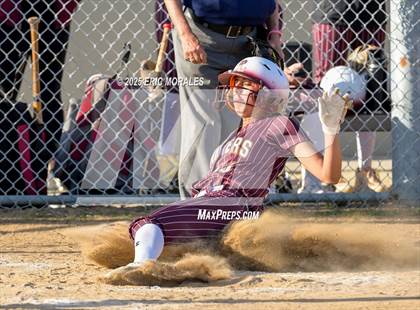 Thumbnail 1 in Mar Vista vs Point Loma (Hilltop Tournament) photogallery.