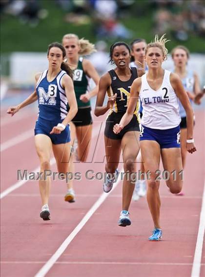 Thumbnail 1 in CIF State Track & Field Championships (800m) photogallery.
