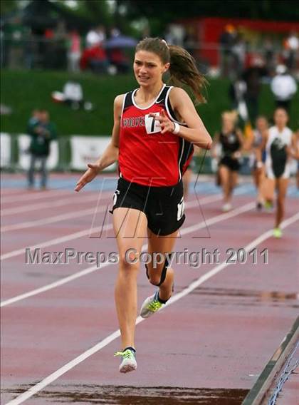 Thumbnail 2 in CIF State Track & Field Championships (800m) photogallery.