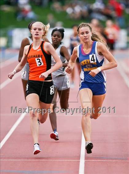 Thumbnail 3 in CIF State Track & Field Championships (800m) photogallery.