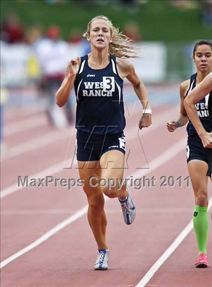 Thumbnail 3 in CIF State Track & Field Championships (800m) photogallery.