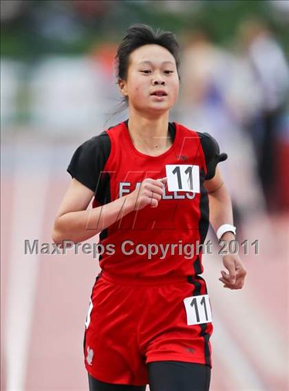 Thumbnail 1 in CIF State Track & Field Championships (800m) photogallery.