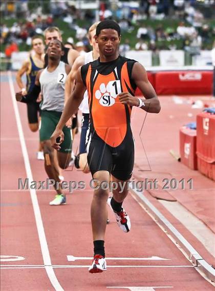 Thumbnail 3 in CIF State Track & Field Championships (800m) photogallery.