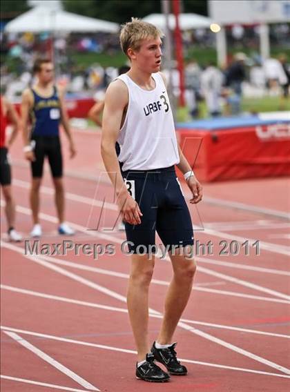 Thumbnail 3 in CIF State Track & Field Championships (800m) photogallery.
