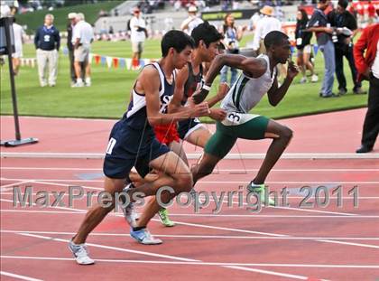 Thumbnail 2 in CIF State Track & Field Championships (800m) photogallery.