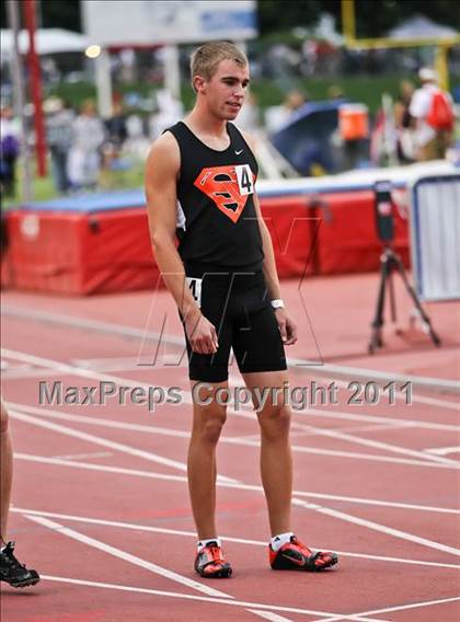 Thumbnail 1 in CIF State Track & Field Championships (800m) photogallery.