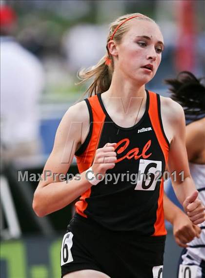 Thumbnail 2 in CIF State Track & Field Championships (800m) photogallery.