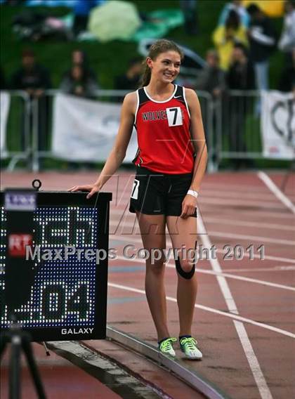 Thumbnail 3 in CIF State Track & Field Championships (800m) photogallery.