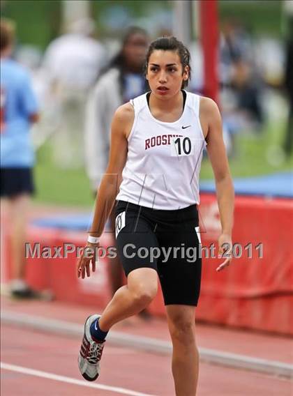 Thumbnail 2 in CIF State Track & Field Championships (800m) photogallery.