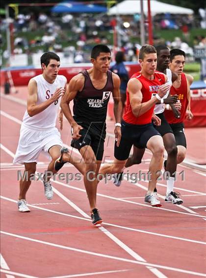 Thumbnail 2 in CIF State Track & Field Championships (800m) photogallery.