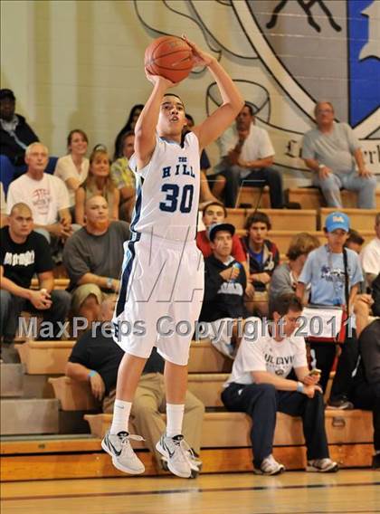 Thumbnail 3 in Mater Dei vs. Foothill (MaxPreps Holiday Classic) photogallery.