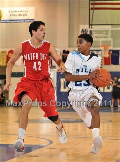 Thumbnail 2 in Mater Dei vs. Foothill (MaxPreps Holiday Classic) photogallery.