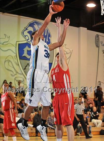 Thumbnail 1 in Mater Dei vs. Foothill (MaxPreps Holiday Classic) photogallery.