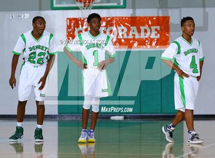 Thumbnail 2 in George Washington Prep vs. Dorsey (D1 Bound Classic) photogallery.
