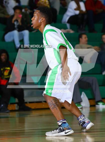 Thumbnail 2 in George Washington Prep vs. Dorsey (D1 Bound Classic) photogallery.