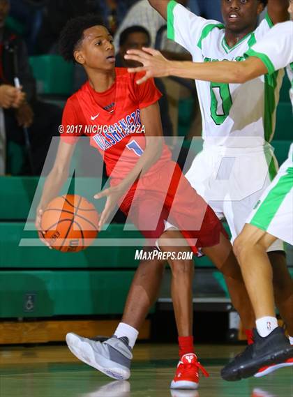 Thumbnail 3 in George Washington Prep vs. Dorsey (D1 Bound Classic) photogallery.