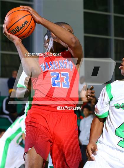 Thumbnail 2 in George Washington Prep vs. Dorsey (D1 Bound Classic) photogallery.