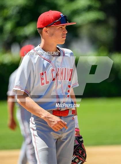 Thumbnail 3 in El Camino @ Burlingame photogallery.