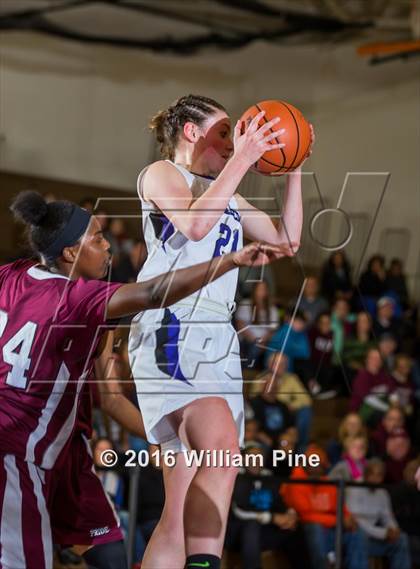 Thumbnail 2 in Ossining vs Monroe-Woodbury (NYSPHSAA Class AA Regional Final) photogallery.