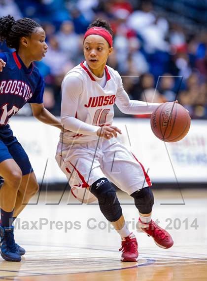 Thumbnail 2 in Judson vs. Roosevelt (UIL 5A Bi-District Playoff) photogallery.