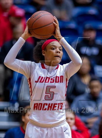 Thumbnail 3 in Judson vs. Roosevelt (UIL 5A Bi-District Playoff) photogallery.