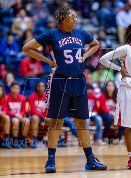 Thumbnail 1 in Judson vs. Roosevelt (UIL 5A Bi-District Playoff) photogallery.