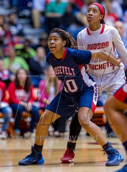 Thumbnail 3 in Judson vs. Roosevelt (UIL 5A Bi-District Playoff) photogallery.