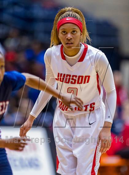 Thumbnail 1 in Judson vs. Roosevelt (UIL 5A Bi-District Playoff) photogallery.