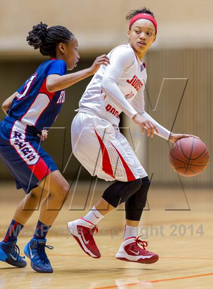 Thumbnail 3 in Judson vs. Roosevelt (UIL 5A Bi-District Playoff) photogallery.