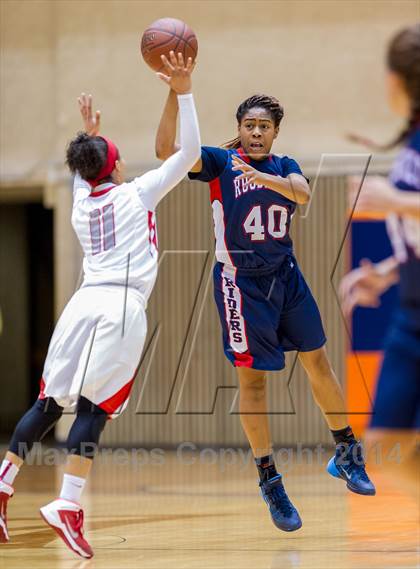 Thumbnail 1 in Judson vs. Roosevelt (UIL 5A Bi-District Playoff) photogallery.