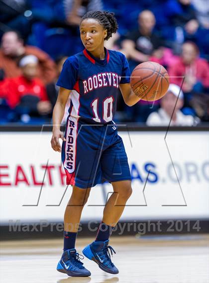 Thumbnail 2 in Judson vs. Roosevelt (UIL 5A Bi-District Playoff) photogallery.