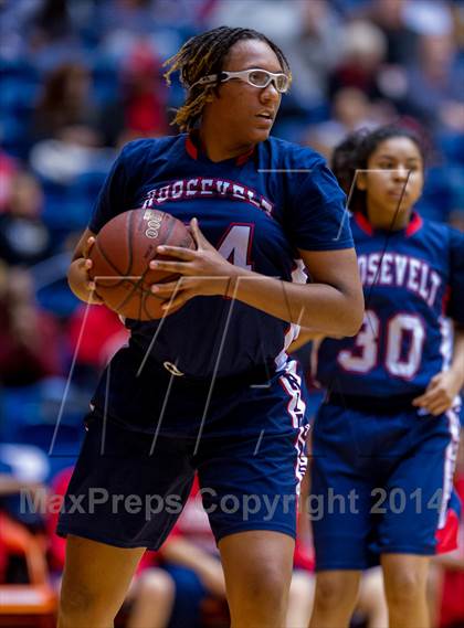 Thumbnail 2 in Judson vs. Roosevelt (UIL 5A Bi-District Playoff) photogallery.