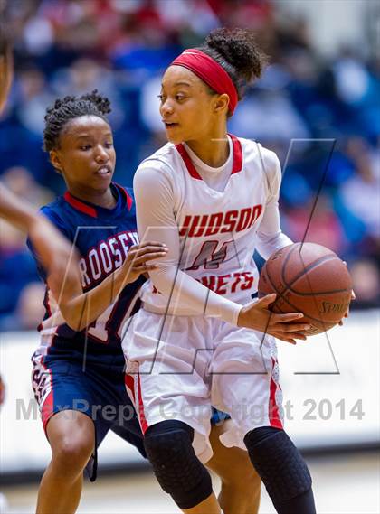 Thumbnail 1 in Judson vs. Roosevelt (UIL 5A Bi-District Playoff) photogallery.