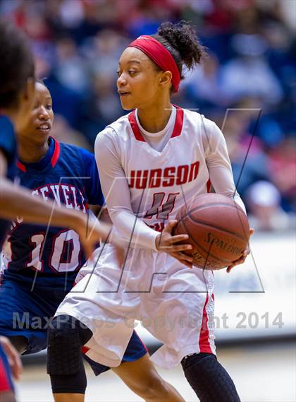 Thumbnail 2 in Judson vs. Roosevelt (UIL 5A Bi-District Playoff) photogallery.