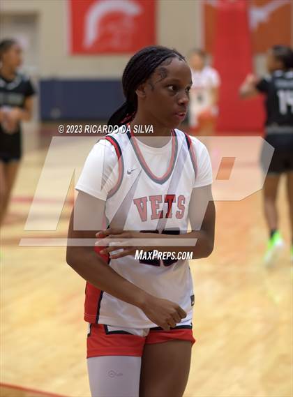 Thumbnail 3 in Lake Ridge vs Corpus Christi Veterans Memorial (McDonald's Texas Invitational) photogallery.