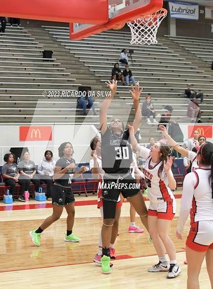Thumbnail 3 in Lake Ridge vs Corpus Christi Veterans Memorial (McDonald's Texas Invitational) photogallery.