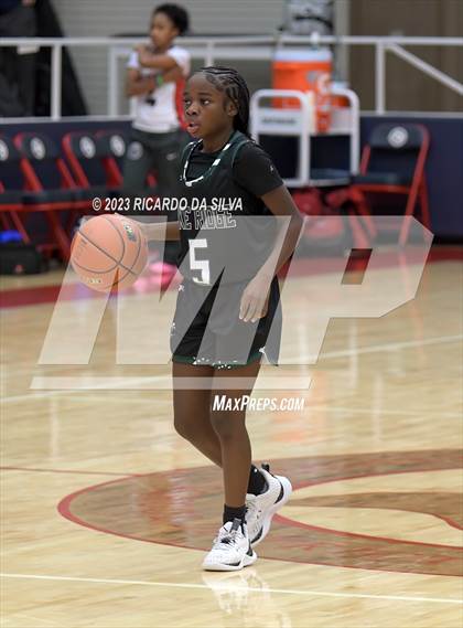 Thumbnail 3 in Lake Ridge vs Corpus Christi Veterans Memorial (McDonald's Texas Invitational) photogallery.