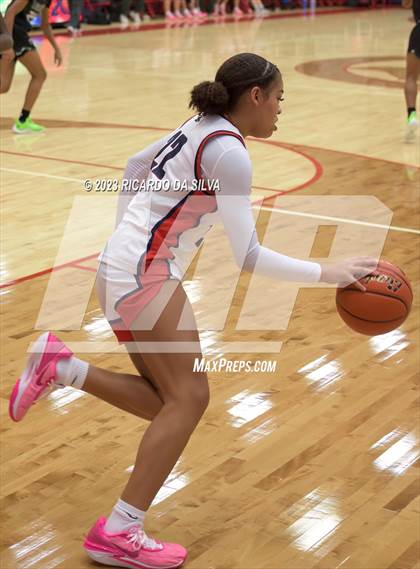 Thumbnail 2 in Lake Ridge vs Corpus Christi Veterans Memorial (McDonald's Texas Invitational) photogallery.