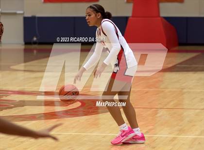 Thumbnail 3 in Lake Ridge vs Corpus Christi Veterans Memorial (McDonald's Texas Invitational) photogallery.