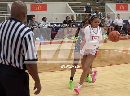 Thumbnail 1 in Lake Ridge vs Corpus Christi Veterans Memorial (McDonald's Texas Invitational) photogallery.