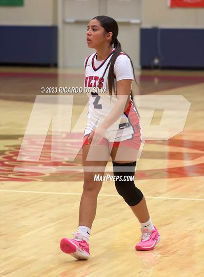 Thumbnail 1 in Lake Ridge vs Corpus Christi Veterans Memorial (McDonald's Texas Invitational) photogallery.