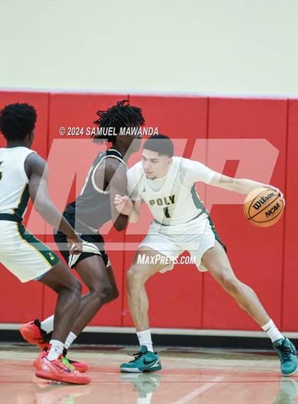 Thumbnail 3 in Long Beach Poly vs Bishop Montgomery  (Take Flight Challenge) photogallery.