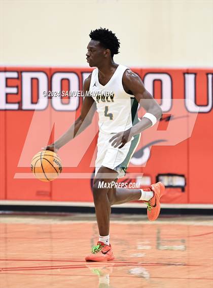 Thumbnail 2 in Long Beach Poly vs Bishop Montgomery  (Take Flight Challenge) photogallery.