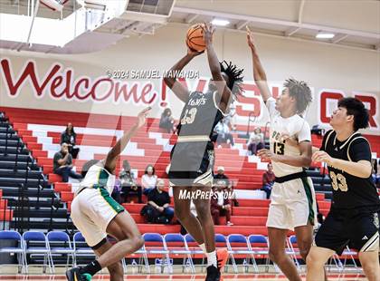 Thumbnail 3 in Long Beach Poly vs Bishop Montgomery  (Take Flight Challenge) photogallery.