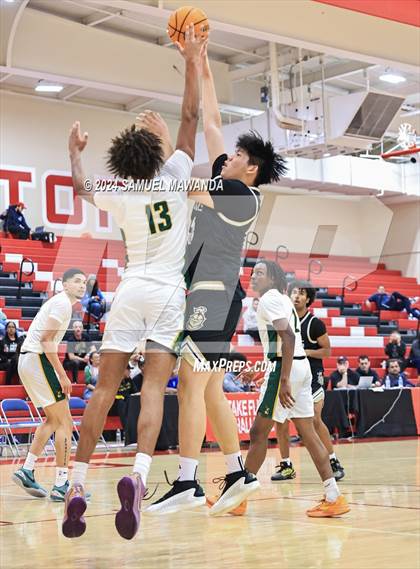 Thumbnail 3 in Long Beach Poly vs Bishop Montgomery  (Take Flight Challenge) photogallery.