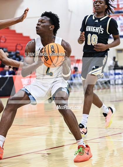 Thumbnail 3 in Long Beach Poly vs Bishop Montgomery  (Take Flight Challenge) photogallery.