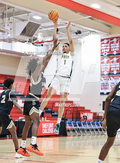 Thumbnail 3 in Long Beach Poly vs Bishop Montgomery  (Take Flight Challenge) photogallery.