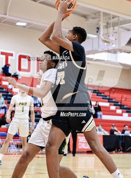 Thumbnail 2 in Long Beach Poly vs Bishop Montgomery  (Take Flight Challenge) photogallery.