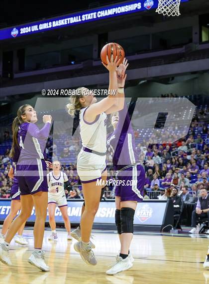Thumbnail 2 in Boerne vs. Canyon (UIL 4A Basketball Semifinal) photogallery.