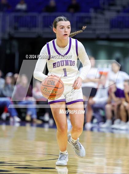 Thumbnail 2 in Boerne vs. Canyon (UIL 4A Basketball Semifinal) photogallery.